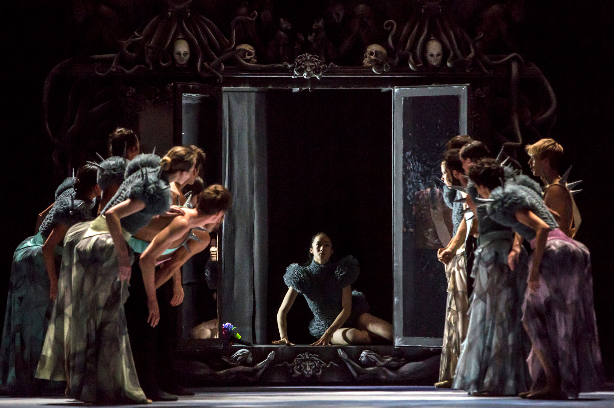 Ballet du Grand Théâtre de Genève, Casse-Noisette de Piotr Illitch Tchaïkovski, novembre 2014. Chorégraphie : Jeroen Verbruggen.