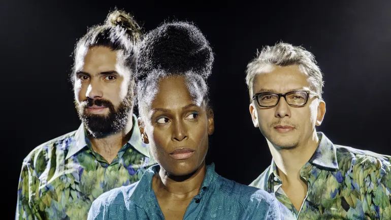 Sandra Nkake [ELLES] trio