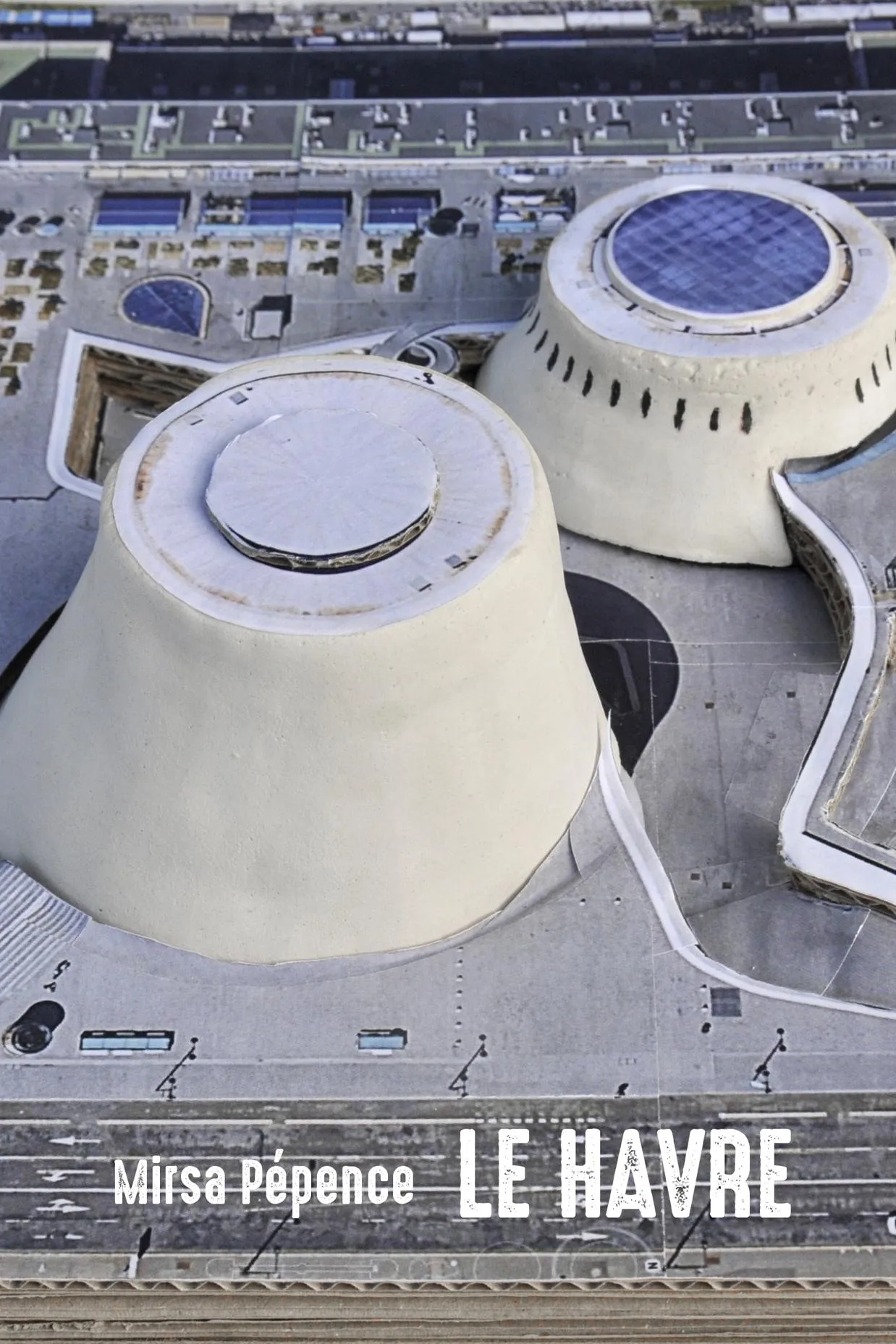 © Mirsa Pépence Maquette de la place Oscar Niemeyer du Havre, vue du ciel.